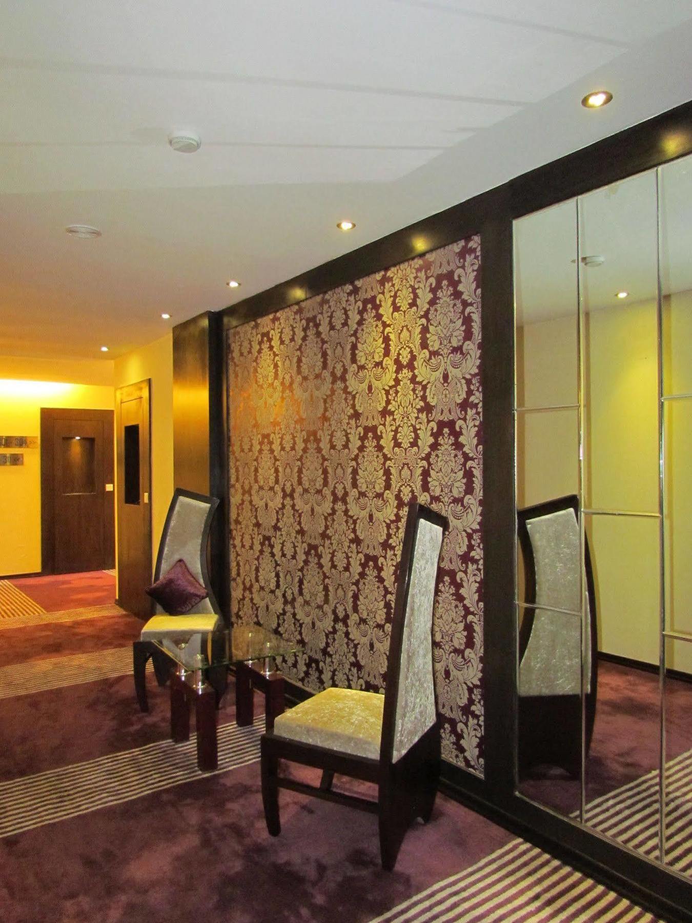 Hotel Pine Spring Wazir Bagh Srīnagar Exterior foto